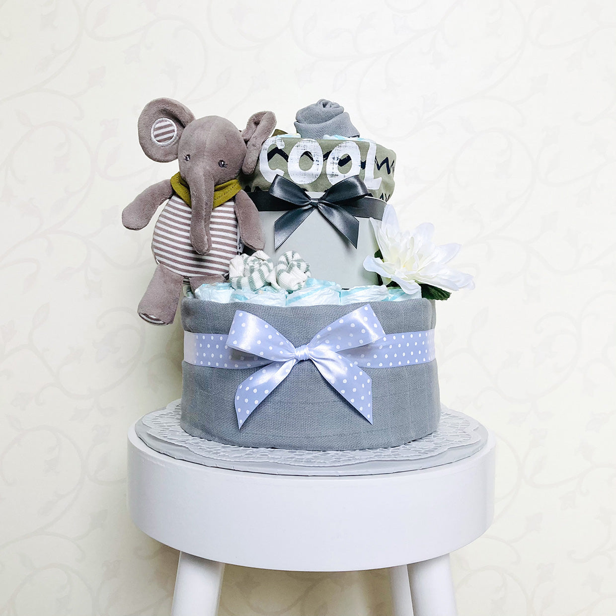 moments Windeltorte Elefant in Grau – Geschenk zur Geburt
