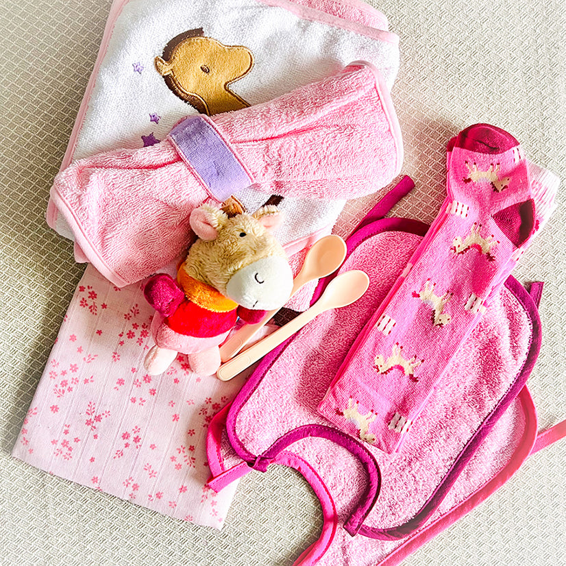 moments Windeltorte Pferdchen in Rosa – Geschenk zur Geburt