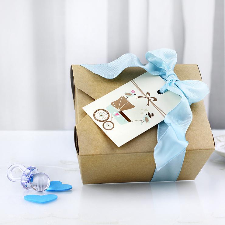 10 Boxen mit Geschenkanhängern Baby beige mint
