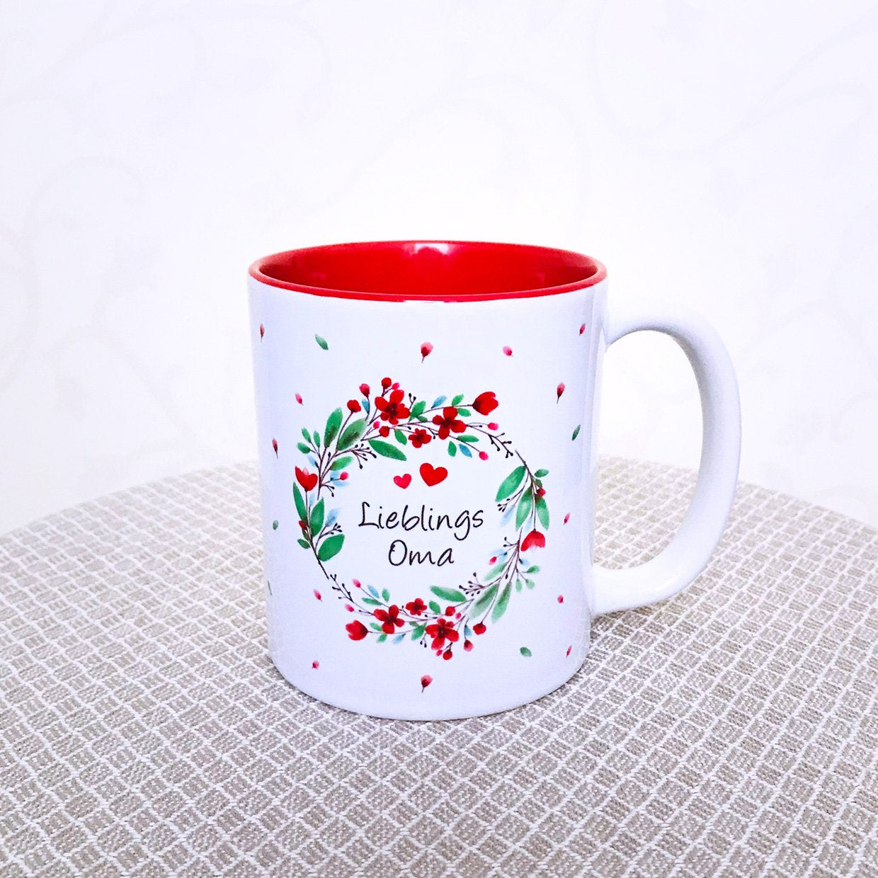Lieblingsoma Tasse - innen rot