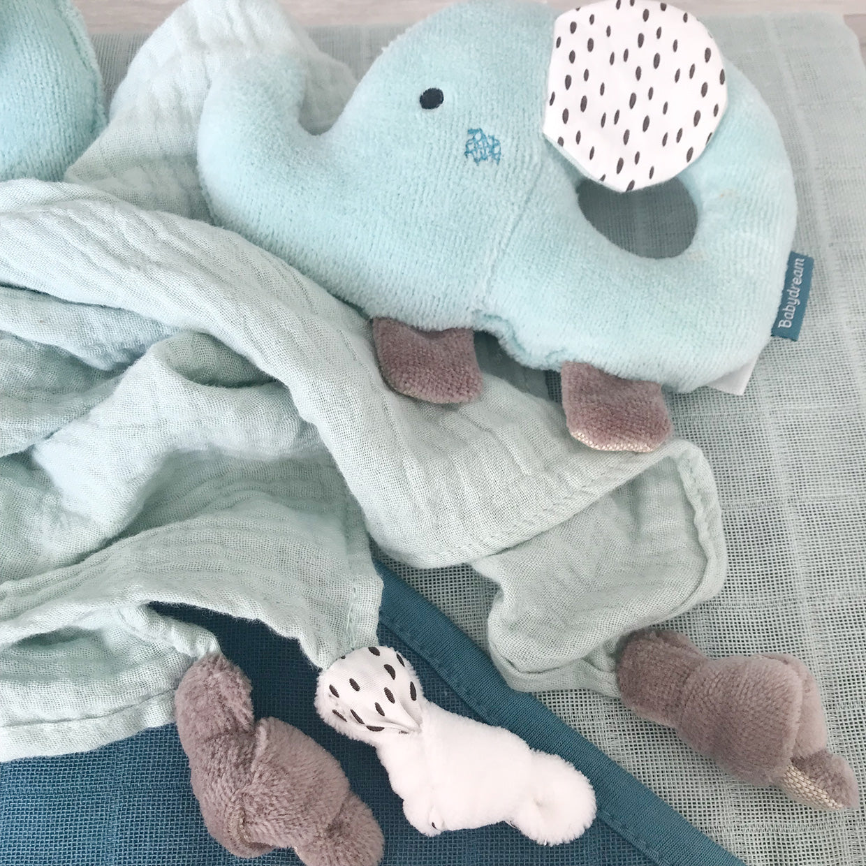 moments Windeltorte Elefant mint petrol zur Geburt