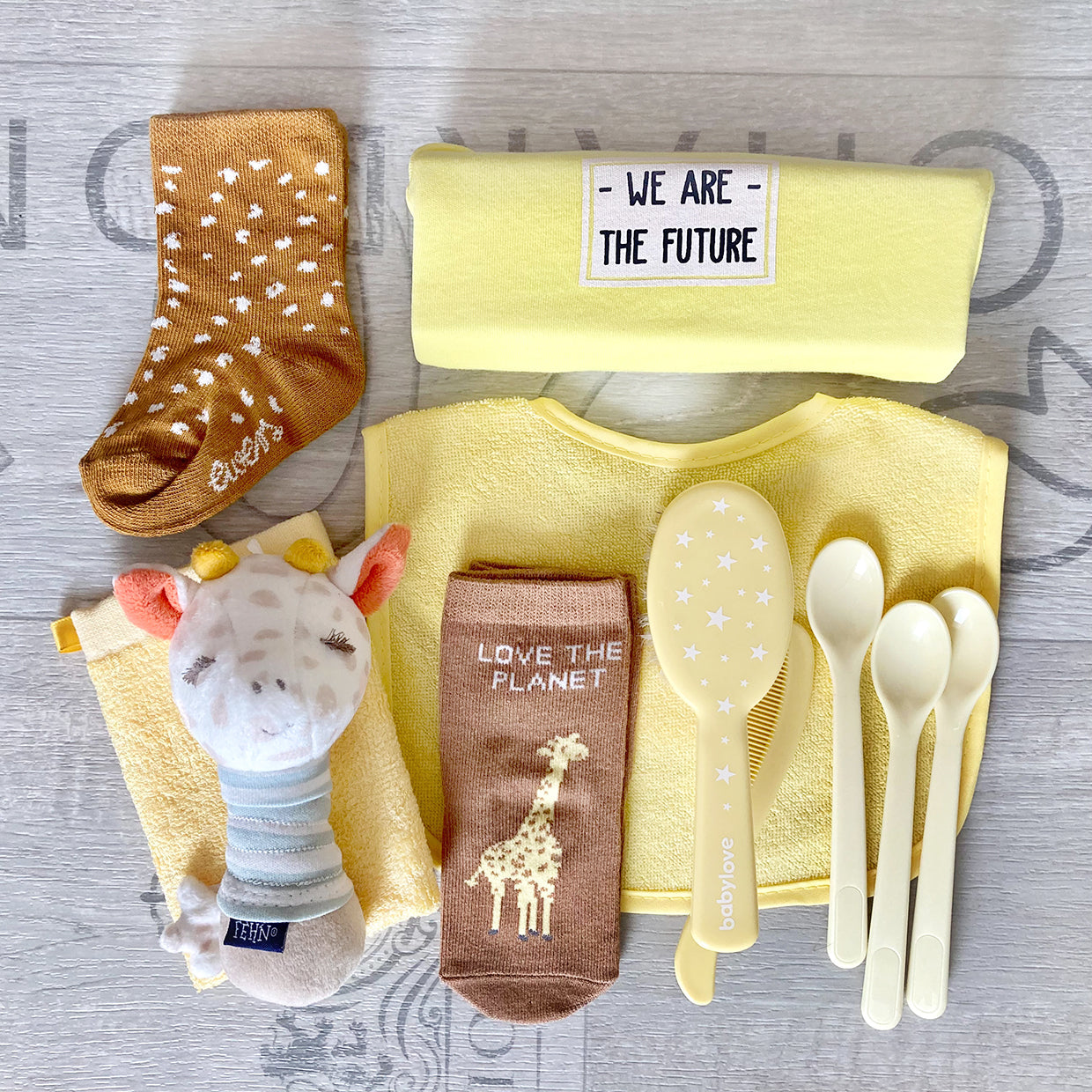 moments Windeltorte Giraffe gelb zur Geburt