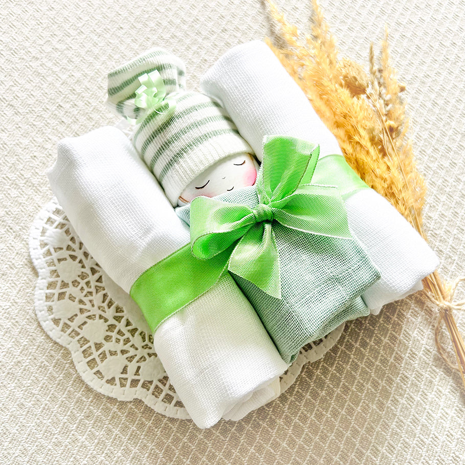 moments Windelbaby hellgrün zur Geburt