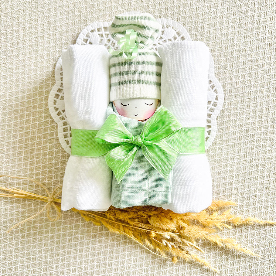 moments Windelbaby hellgrün zur Geburt