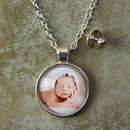 Personalisierte Kette - Dein Foto mit Babyschnulleranhänger